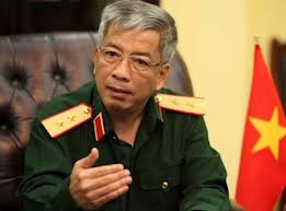 รัฐมนตรีช่วยว่าการกระทรวงกลาโหมเวียดนามให้การต้อนรับทูตทหารของฟิลิปปินส์  - ảnh 1