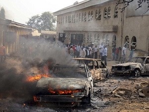 เกิดเหตุระเบิดพลีชีพที่โบสถ์คริสต์ในไนจีเรีย - ảnh 1
