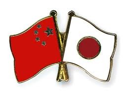 การปรับปรุงความสัมพันธ์กับจีนเป็นปัญหาทางการทูตที่สำคัญที่สุดของญี่ปุ่น - ảnh 1