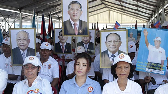 เวียดนามเชื่อมั่นว่า กัมพูชาจะนับวันยิ่งพัฒนาในบรรยากาศแห่งสันติภาพ เสถียรภาพและเจริญรุ่งเรือง - ảnh 1