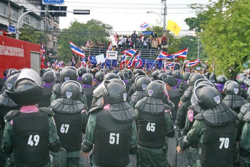 นายกฯไทยประกาศขยายพื้นที่บังคับใช้พ.ร.บ.ความมั่นคง - ảnh 1