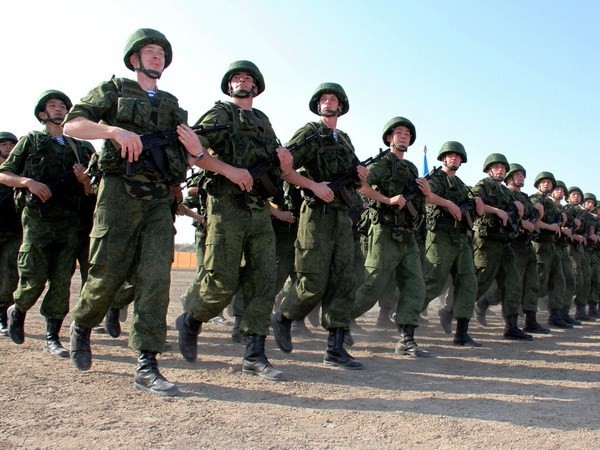 รัสเซียเพิ่มมาตรการรักษาความมั่นคงเมื่อกองทัพนาโต้ขยายกำลังในยุโรปตะวันออก - ảnh 1