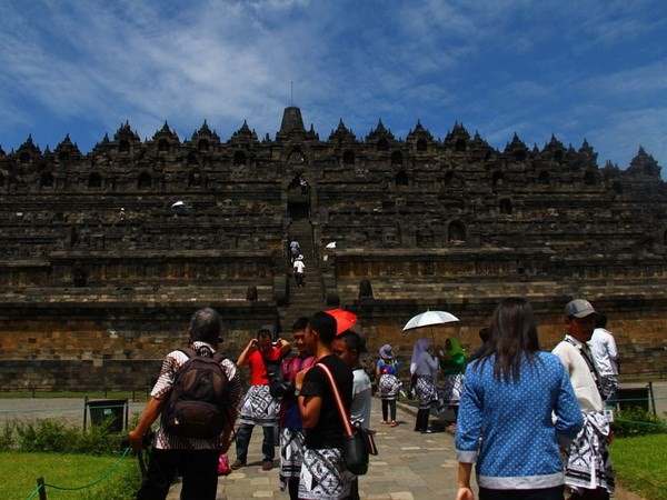 อินโดนีเซียเปิดประตูให้แก่การลงทุนด้านการท่องเที่ยว - ảnh 1