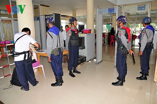 พม่าเพิ่มความเข้มงวดในการรักษาความปลอดภัยก่อนการประชุมผู้นำอาเซียน - ảnh 1