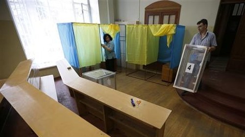 ยูเครนพร้อมให้แก่การเลือกตั้งประธานาธิบดี - ảnh 1