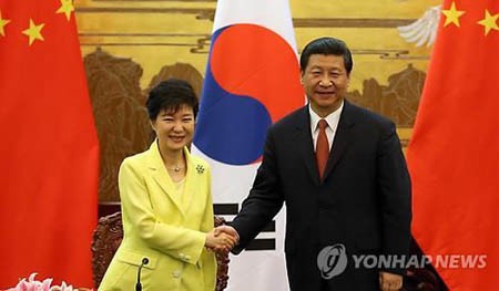 จีนและสาธารณรัฐเกาหลีเห็นพ้องที่จะปลอดอาวุธนิวเคลียร์บนคาบสมุทรเกาหลี - ảnh 1
