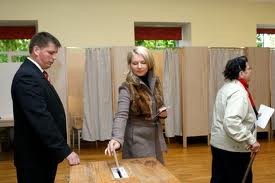 ลัตเวียจัดการเลือกตั้งทั่วไป - ảnh 1