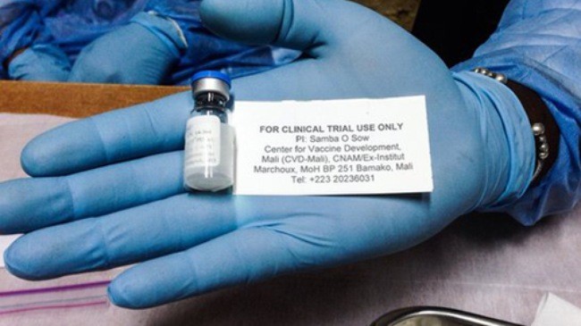 การทดลองยาต้านไวรัสอีโบล่าในคนจะได้รับการปฏิบัติในแอฟริกาตะวันตก - ảnh 1