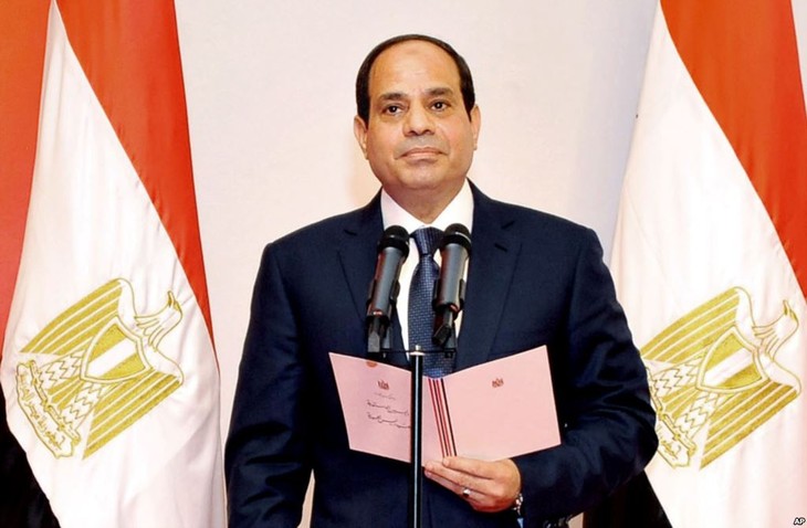 ประธานาธิบดีอียิปต์ได้อนุมัติรัฐบัญญัติเกี่ยวกับการขยายการต่อต้านการก่อการร้าย   - ảnh 1