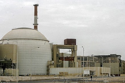 อิหร่านร่วมมือกับรัสเซียในการก่อสร้างโรงไฟฟ้านิวเคลียร์ใหม่ - ảnh 1