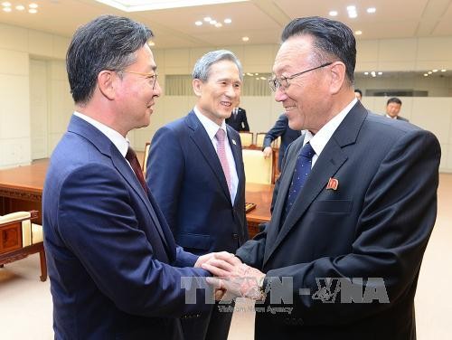 สาธารณรัฐประชาธิปไตยประชาชนเกาหลีเร่งรัดให้ปรับความสัมพันธ์ระหว่างสองภาคเกาหลี - ảnh 1