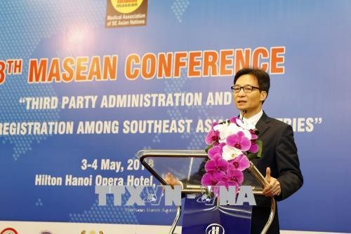 เวียดนามดำรงตำแหน่งประธานหมุนเวียนสมาคมการแพทย์อาเซียนวาระปี2018-2020 - ảnh 1