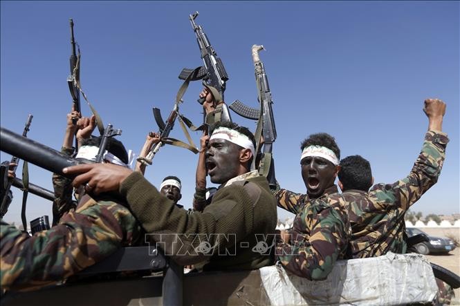 กลุ่มกบฎฮูธิในประเทศเยเมนประกาศว่า จับกุมทหารซาอุดิ อาระเบียกว่า 2000 นาย - ảnh 1