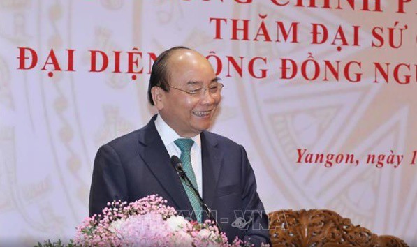 นายกรัฐมนตรีเวียดนามพบปะกับชมรมชาวเวียดนามที่อาศัยในประเทศเมียนมาร์ - ảnh 1