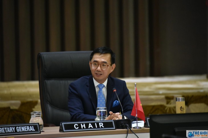 เอกสารการประชุมผู้นำอาเซียนครั้งที่ 37 สร้างพื้นฐานให้แก่ความร่วมมือและการฟื้นฟูเศรษฐกิจ - ảnh 1
