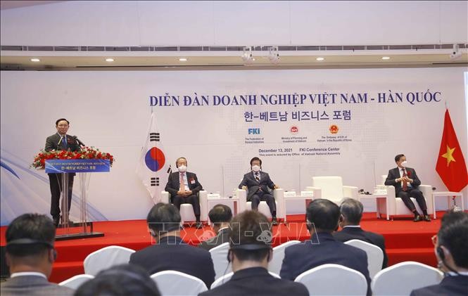เวียดนาม-สาธารณรัฐเกาหลีพยายามเพิ่มมูลค่าการค้าต่างตอบแทนขึ้นเป็น 1 แสนล้านดอลลาร์สหรัฐในปี 2023 - ảnh 1