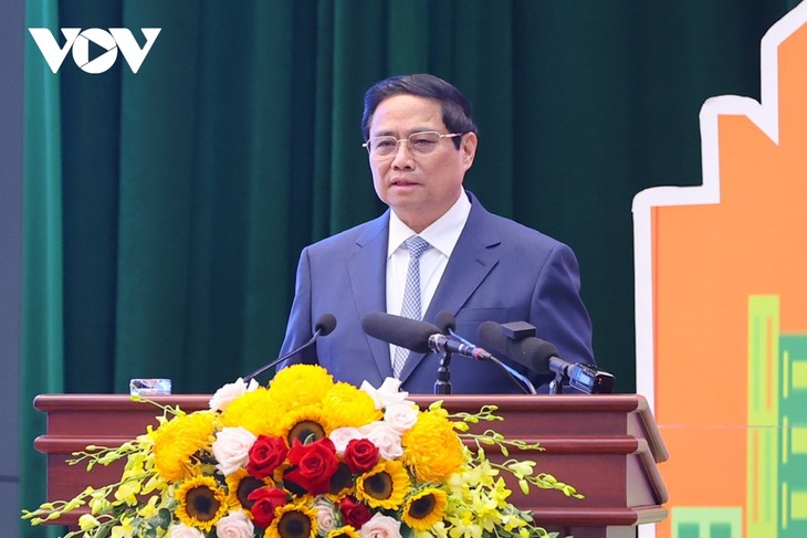 นายกรัฐมนตรี ฝ่ามมิงชิ้งเข้าร่วมการประชุมประกาศแผนการพัฒนาและส่งเสริมการลงทุนในจังหวัดหลางเซิน - ảnh 1