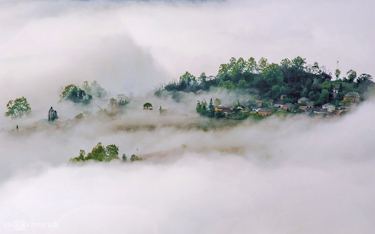Y Ty cloud hunting season in Lao Cai province - ảnh 7