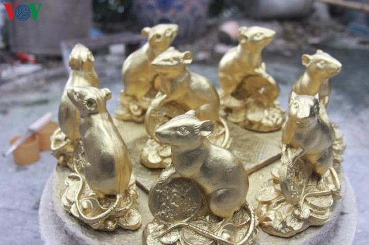 Mice-shaped ceramic products go on sale in Bat Trang Village - ảnh 3