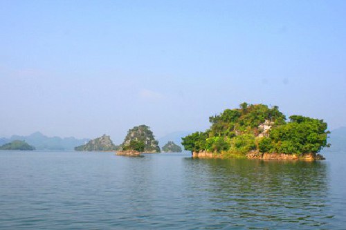 Thung Nai – miniature of Ha Long Bay in northwest - ảnh 2