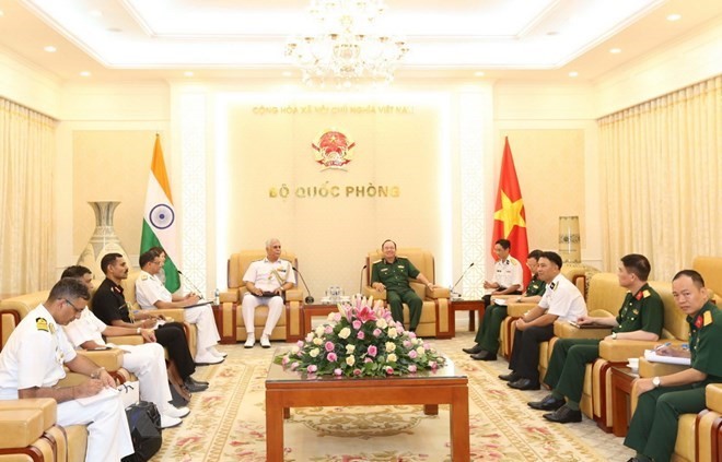Vietnamese, Indian naval forces asked to foster cooperation in shipbuilding - ảnh 1