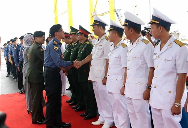 Bruneian naval ship pays three-day visit to Da Nang - ảnh 1