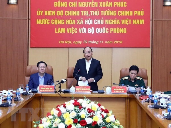 PM affirms attention to building modern regular army - ảnh 1