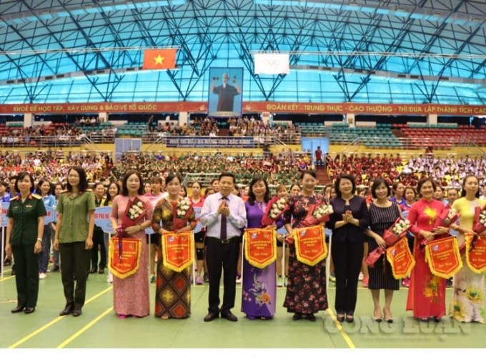 Vice President Dang Thi Ngoc Thinh attends National Female Sports Festival 2019 - ảnh 1