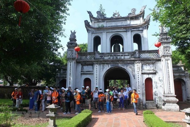Hanoi serves nearly 14.4 million visitors so far - ảnh 1