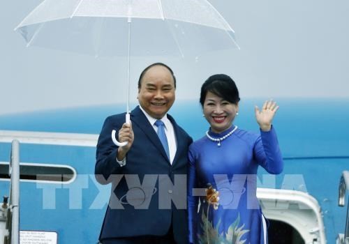 PM Nguyen Xuan Phuc arrives in Japan - ảnh 1