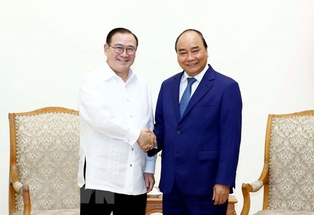 Prime Minister hosts Philippine Foreign Minister - ảnh 1