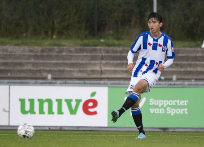 Heerenveen is not using Van Hau effectively, says Joun De Wolf - ảnh 1