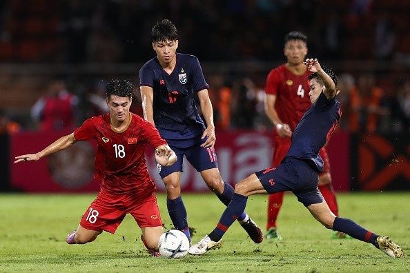 Thai midfielder confident to win 6 points from Malaysia and Vietnam - ảnh 1