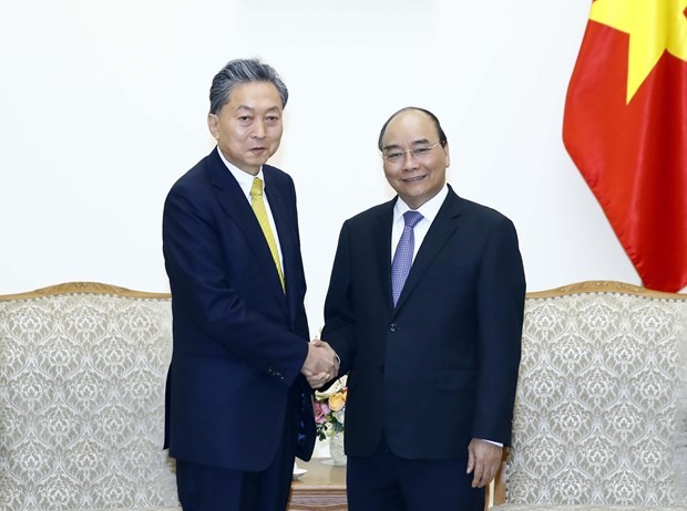 PM receives President of East Asian Community Institute of Japan - ảnh 1