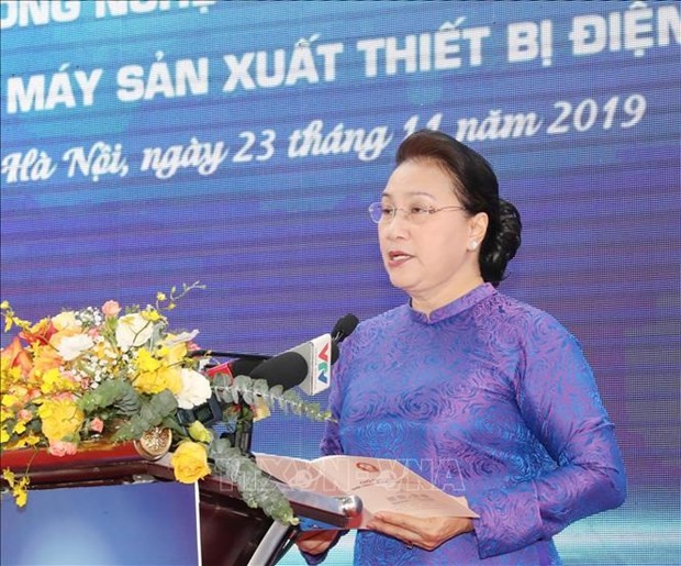 NA Chairwoman visits Hoa Lac high-tech park - ảnh 1