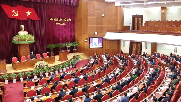 13th Party Central Committee convenes its first plenum - ảnh 1