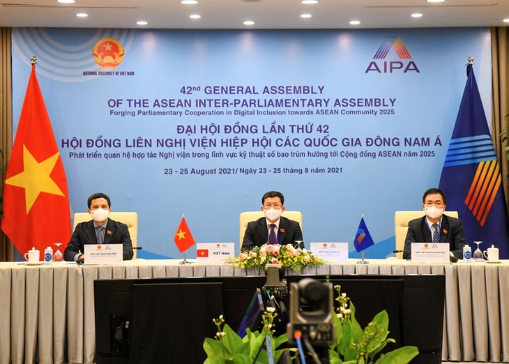 AIPA-42: Vietnam proposes measures to ensure cyber security, fight COVID-19 - ảnh 1