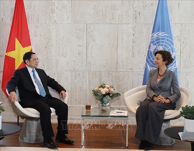 PM Pham Minh Chinh meets Director-General of UNESCO - ảnh 1