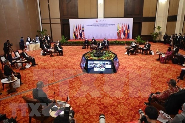 Vietnam calls for stronger cooperation within ASEAN - ảnh 1