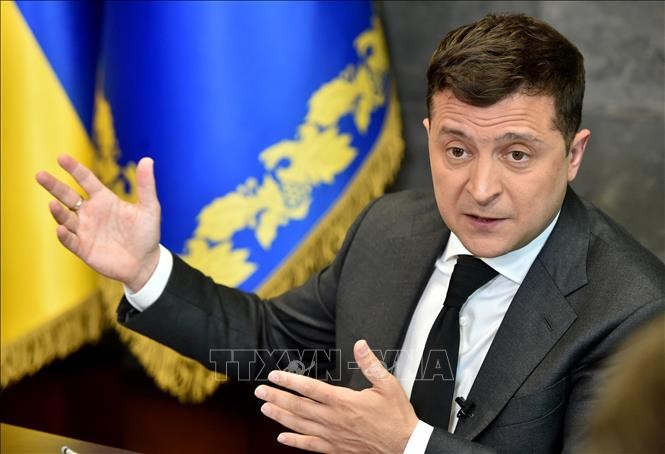 Ukraine rejects Russian offer of talks in Belarus - ảnh 1
