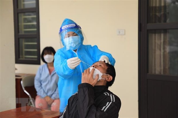 Vietnam logs additional 180,000 COVID-19 cases on Wednesday - ảnh 1
