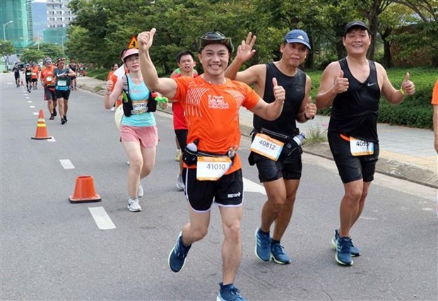 Over 5,000 runners to take part in Manulife Da Nang International Marathon - ảnh 1