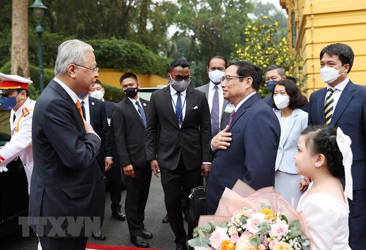 Vietnam-Malaysia strategic partnership uplifted - ảnh 2