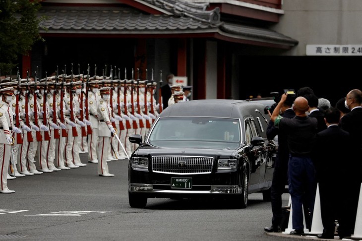 Japan bids farewell to Abe Shinzo - ảnh 1