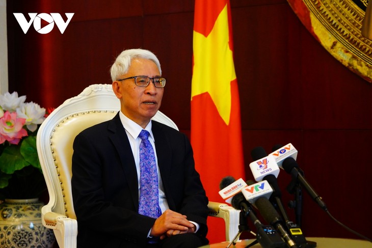 Party leader Nguyen Phu Trong's China visit of profound importance to deepening bilateral ties - ảnh 1