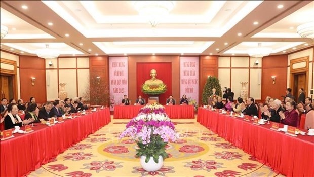 Party General Secretary meets Party, State leaders, former leaders ahead of Tet - ảnh 2