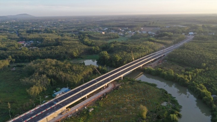 Binh Duong strengthens investment in infrastructure, regional connectivity - ảnh 1