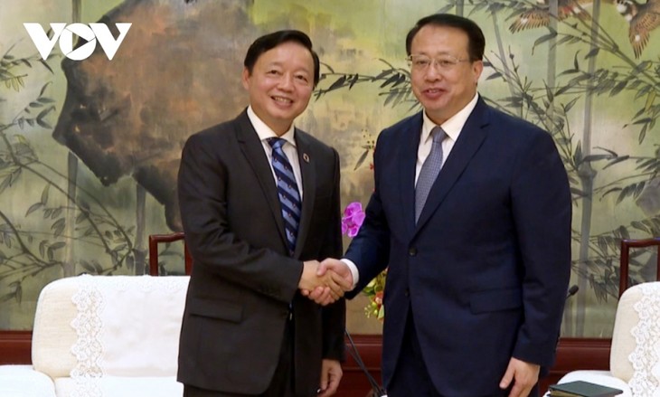 Vietnamese, Chinese localities urged to strengthen cooperation  - ảnh 1