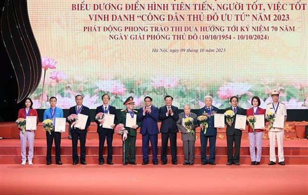 Hanoi celebrates its 69th Liberation Day - ảnh 1