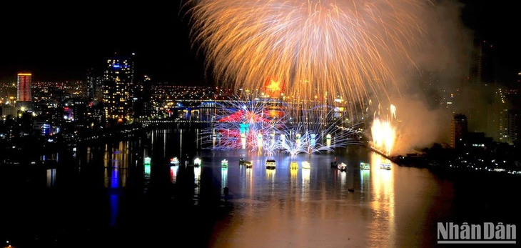 Da Nang International Fireworks Festival 2024 to be held in June - ảnh 1